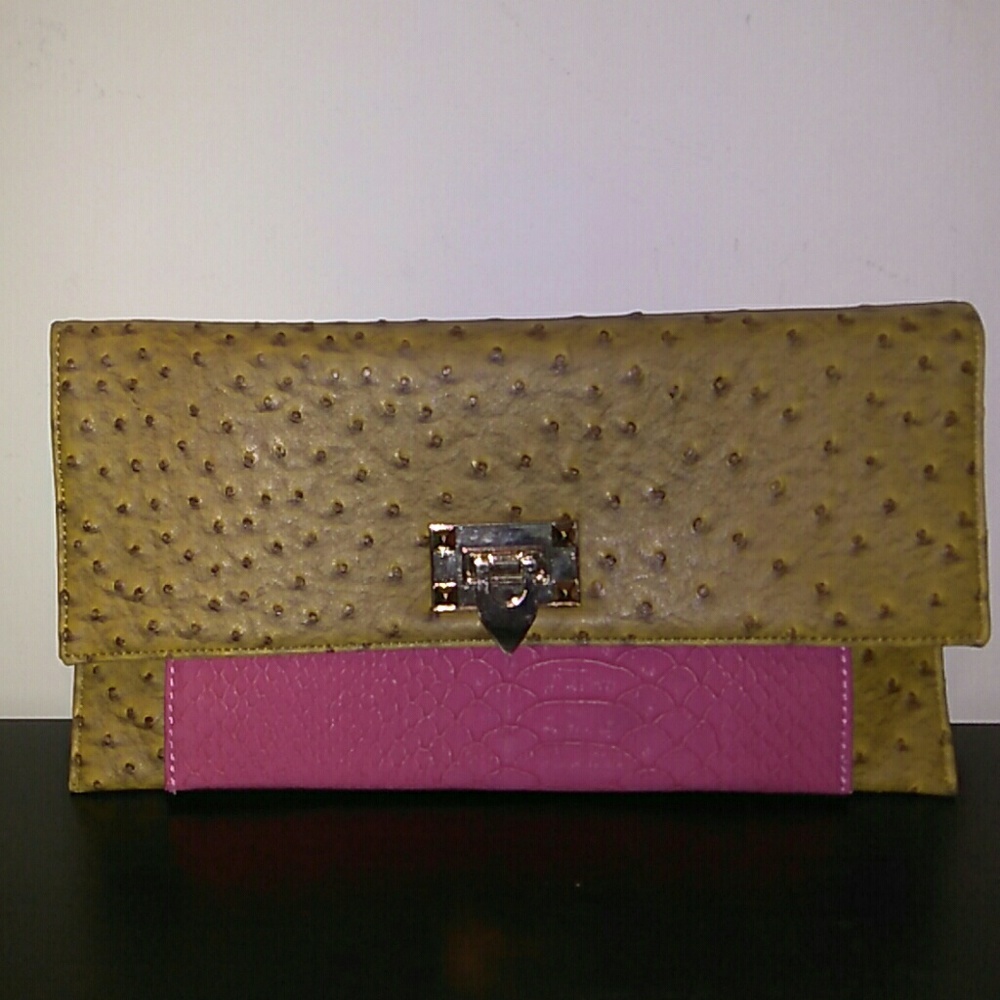 Lovely little envelope clutch bag